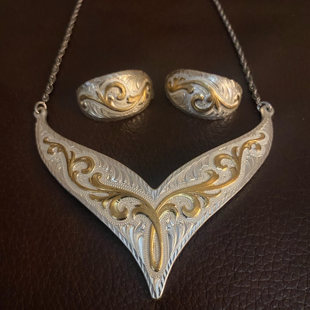 Montana Silversmiths Two Tone Scroll Necklace & Earrings Set